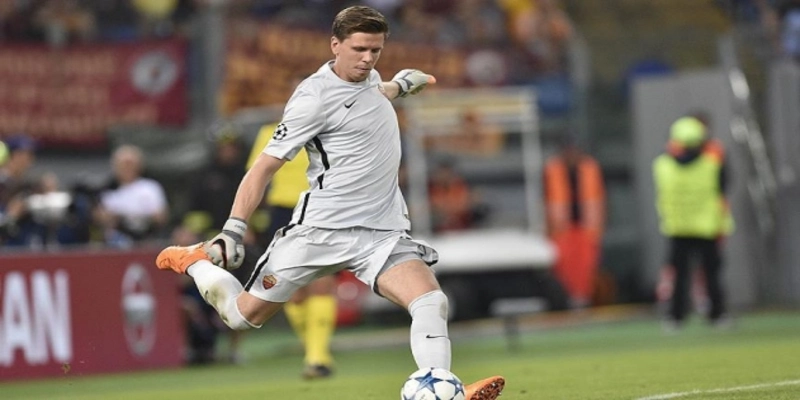 Sự nghiệp của Wojciech Szczęsny tại Roma